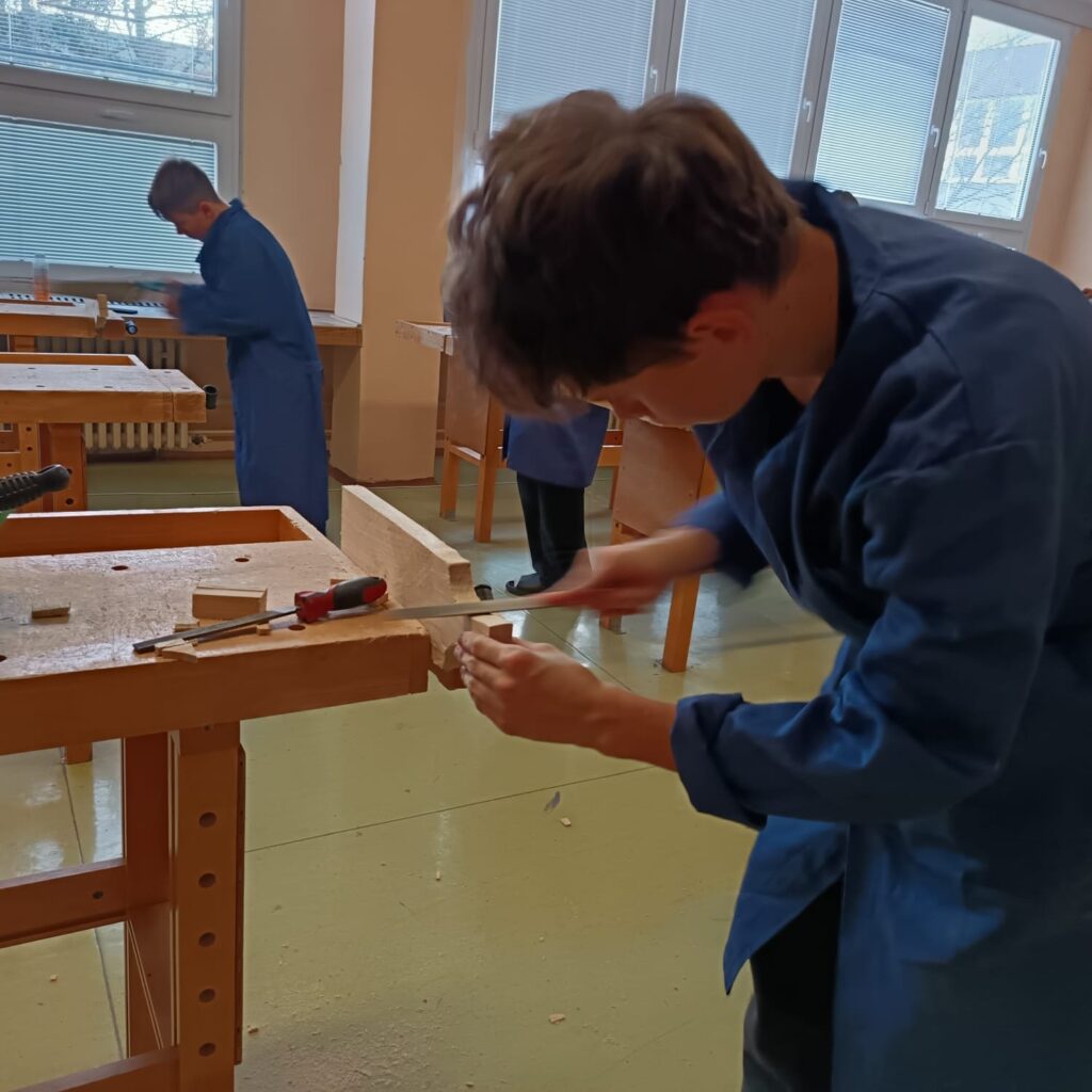 Vyrábíme ze dřeva