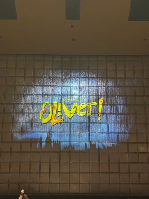 OLIVER = muzikál v divadle J. Myrona