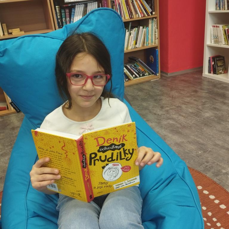 Ve školní knihovně